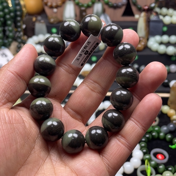 和田玉手串未镶嵌