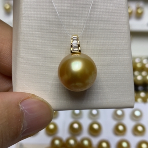 海水珍珠18K金镶嵌颈饰