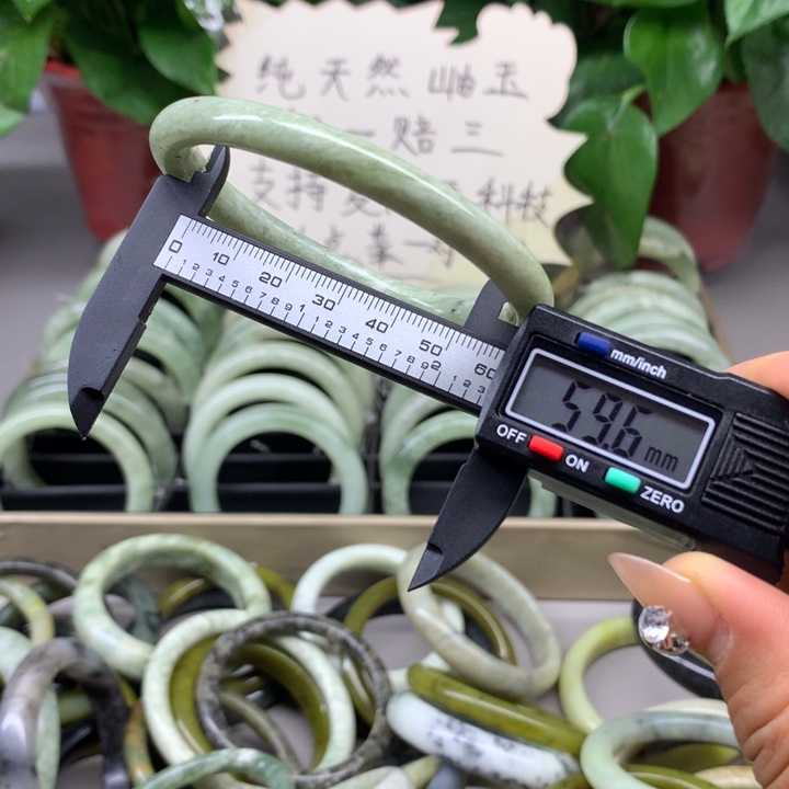 蛇纹石玉合金手镯