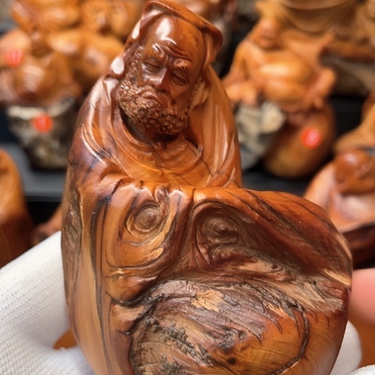 柏木（崖柏）Hhhhhgguhhhvggh