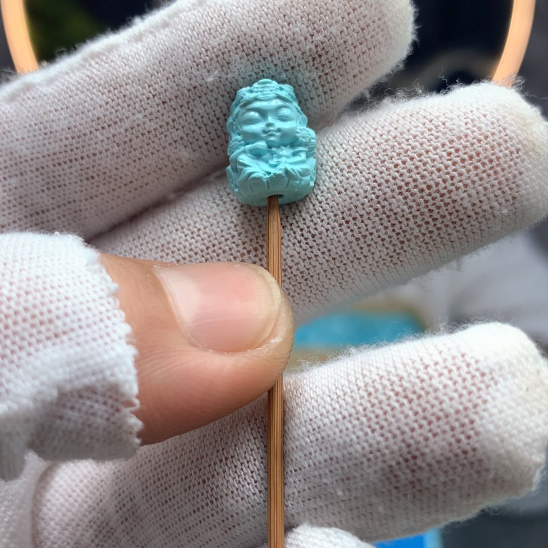 绿松石未镶嵌挂件