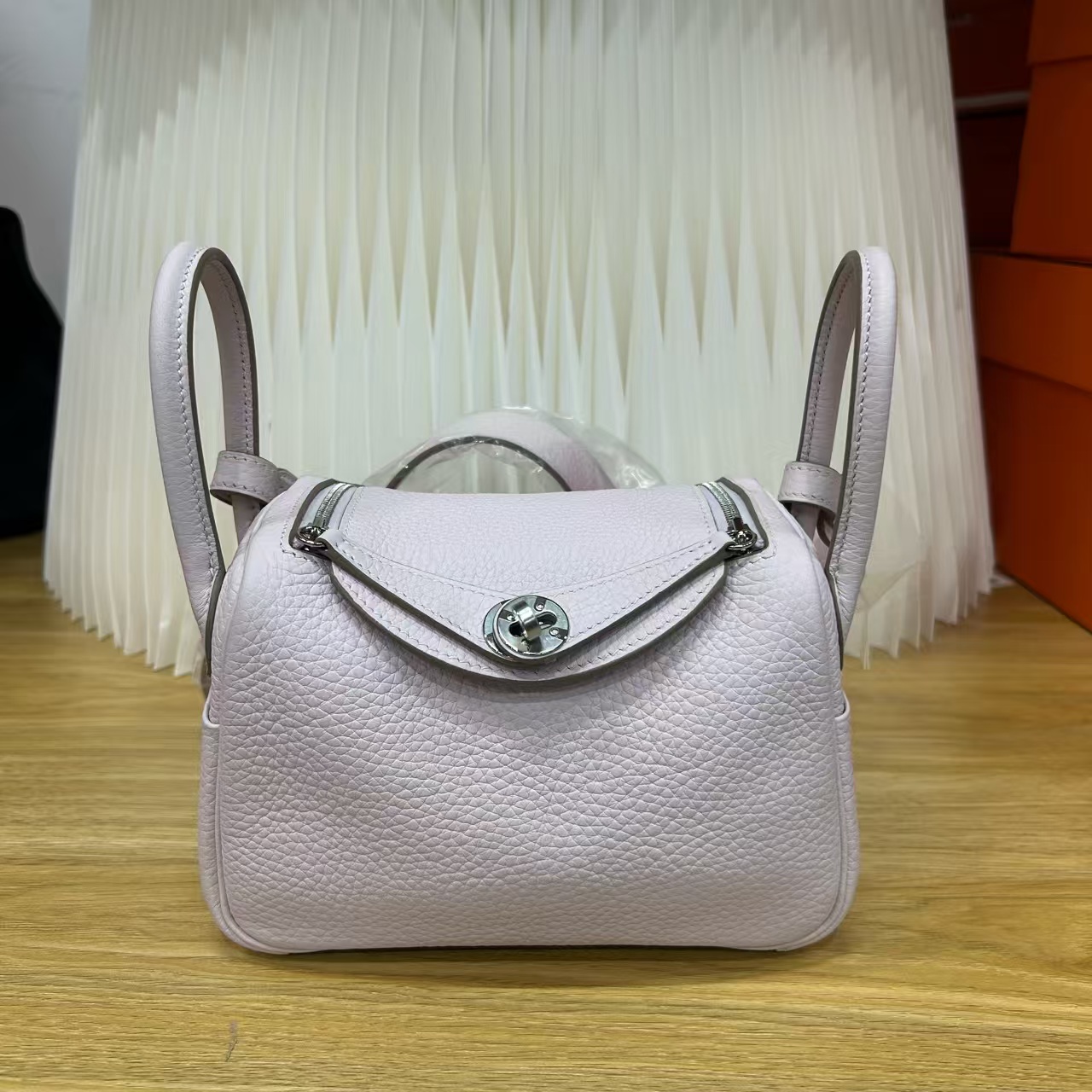 全新未使用 Hermes/爱马仕 miniLindy梦幻紫内拼奶昔白银扣TCW刻