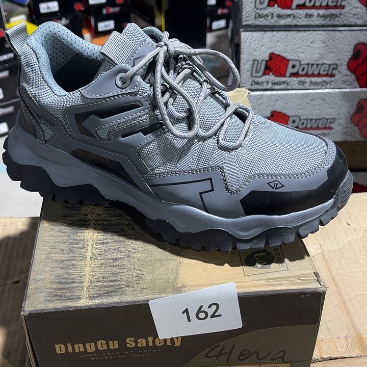 41尺码编号162劳保鞋