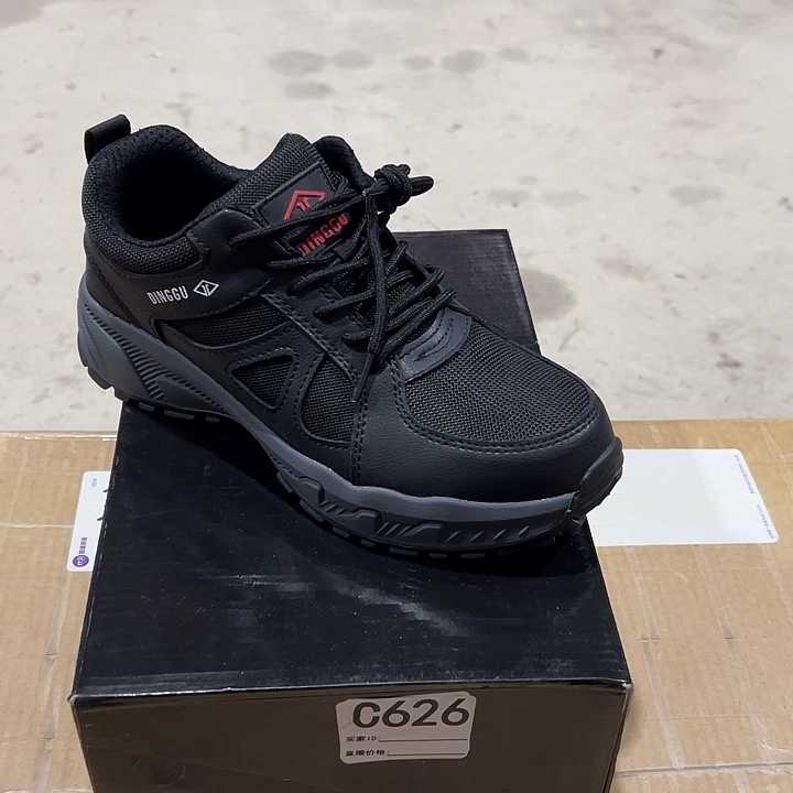 编码626号。39码防砸防刺劳保鞋。