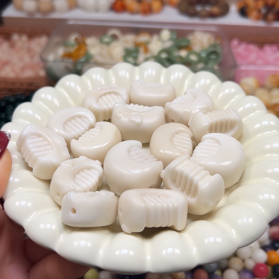 手串菩提根/象牙果瑕疵白木书14颗表面孔道有裂