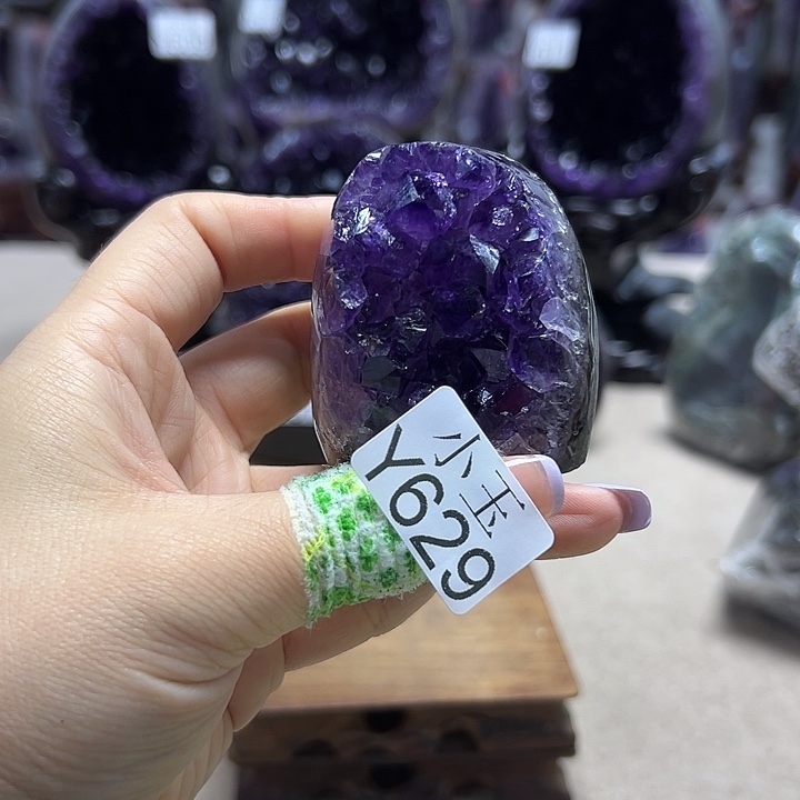 未镶嵌水晶大型摆件（非配饰）摆件