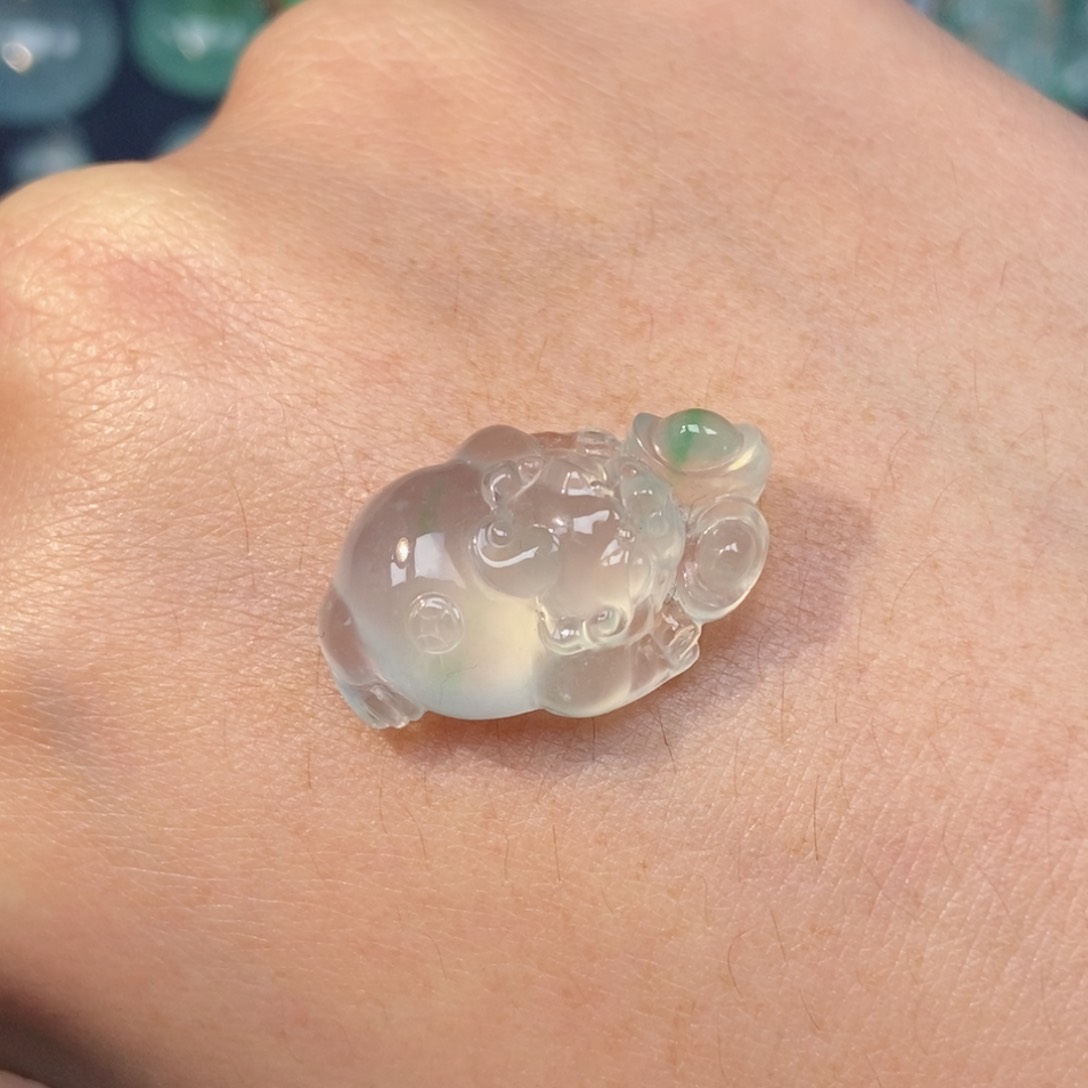 翡翠颈饰未镶嵌金蟾