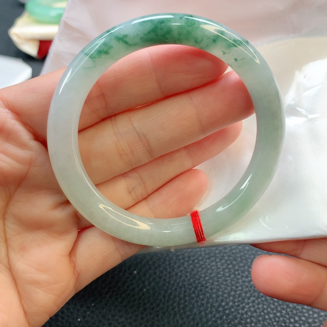 翡翠手镯未镶嵌55圆