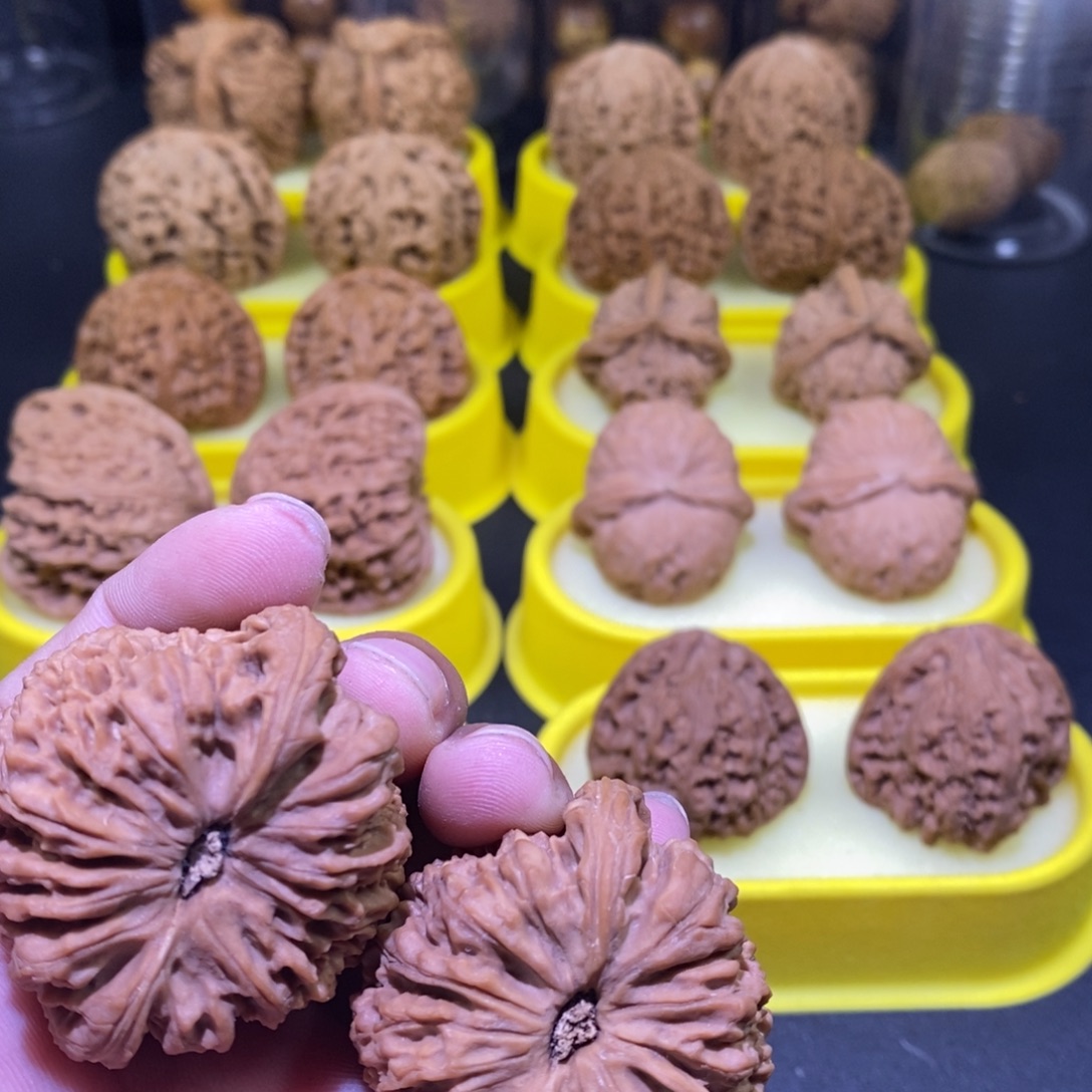 ****ˡ核桃文玩核桃南疆石有黄有色差003