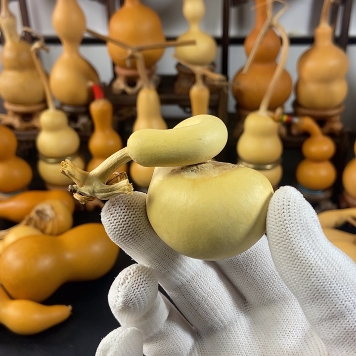 夏***冰大叶紫檀（黑酸枝木类）精品文玩葫芦链接