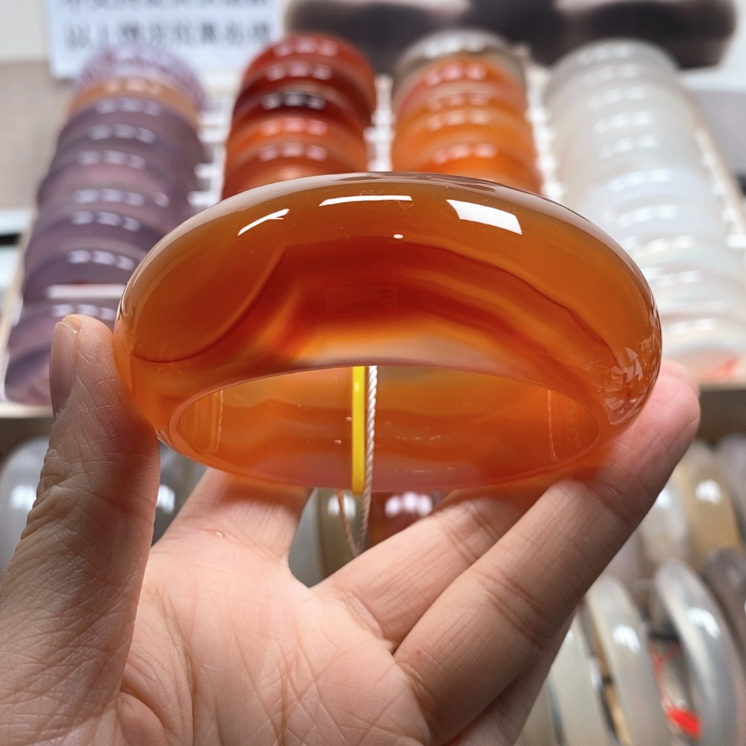 玛瑙/玉髓未镶嵌手镯