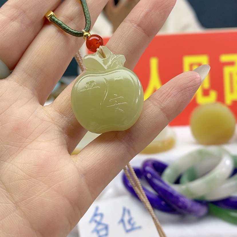 【闪购商品】和田玉（糖玉）颈饰未镶嵌