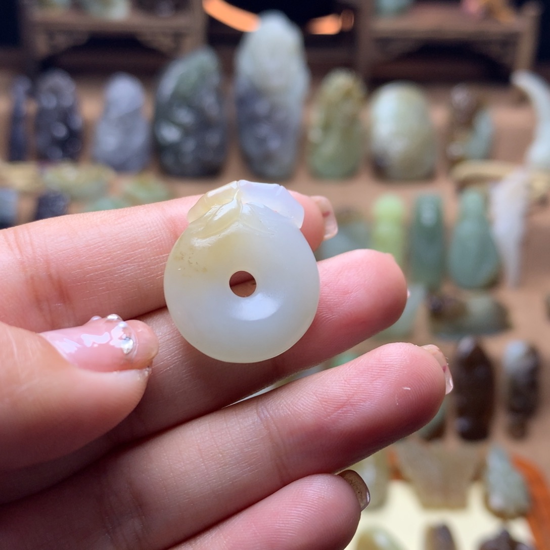 和田玉挂件未镶嵌