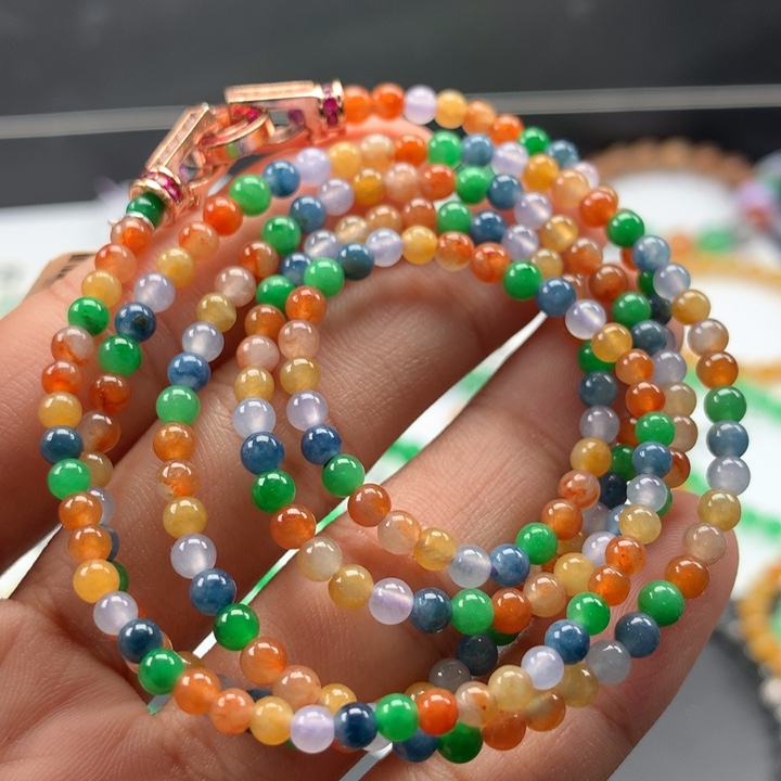 翡翠手镯未镶嵌卡