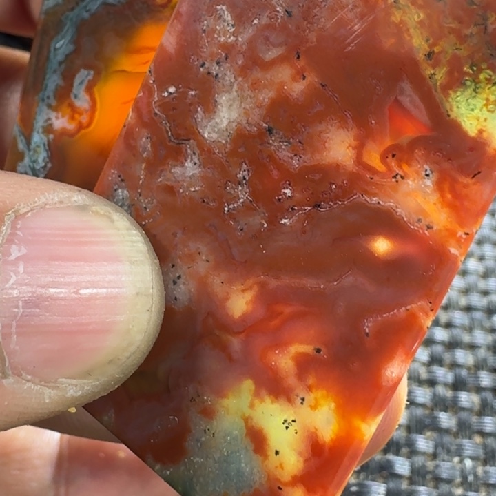 无***色玛瑙/玉髓未镶嵌颈饰