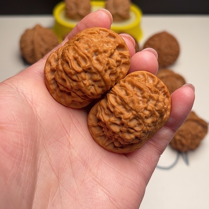 文玩核桃把件40核王