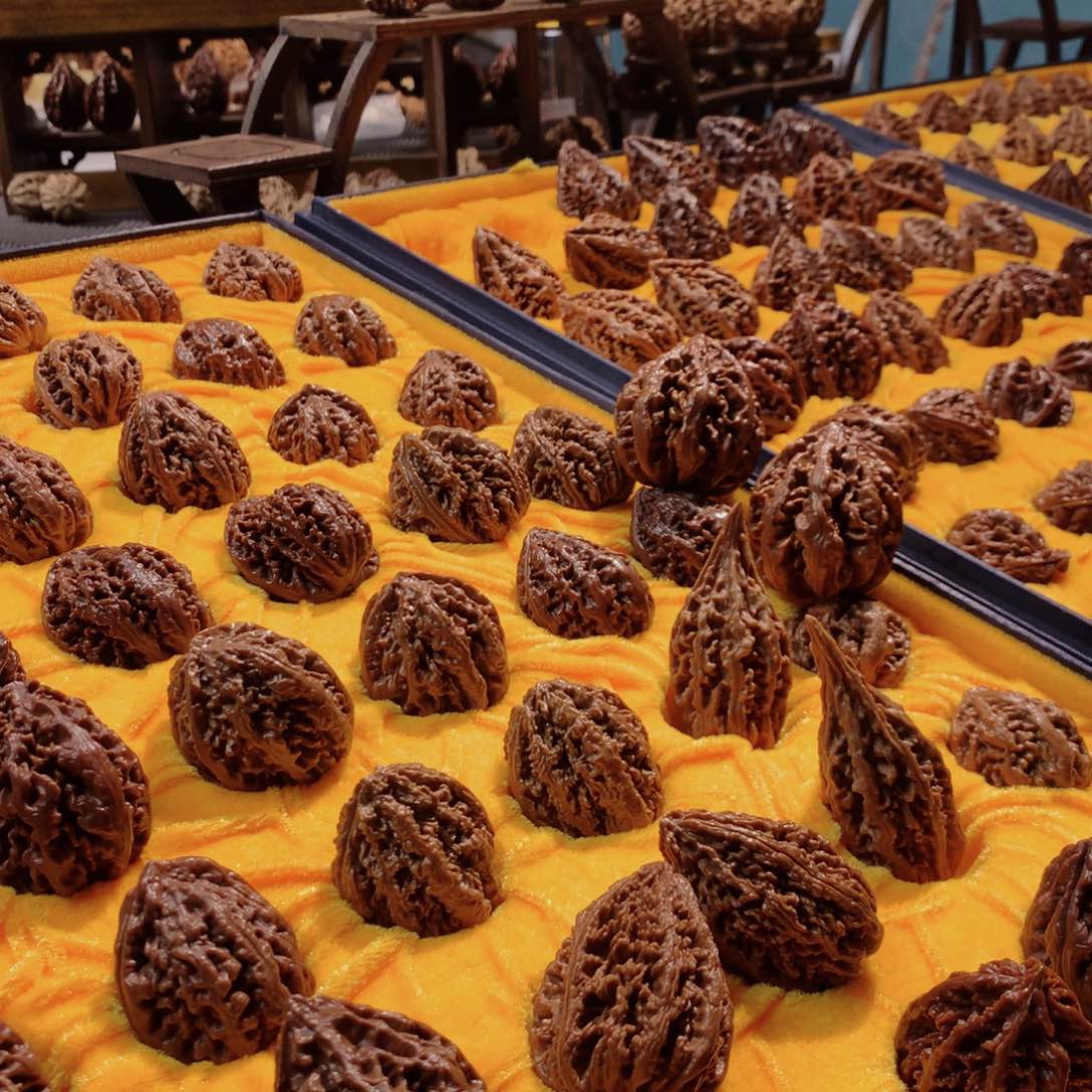 桃核把件O**a龙纹柳叶