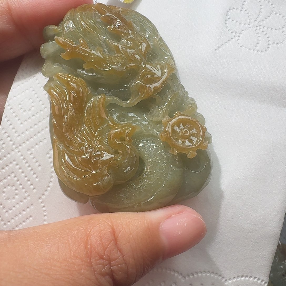 颈饰未镶嵌翡翠吊坠