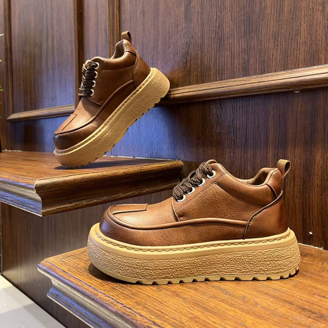 男鞋潮流复古皮革拼接厚底百搭马丁靴中高帮系带单棉增高休闲潮鞋