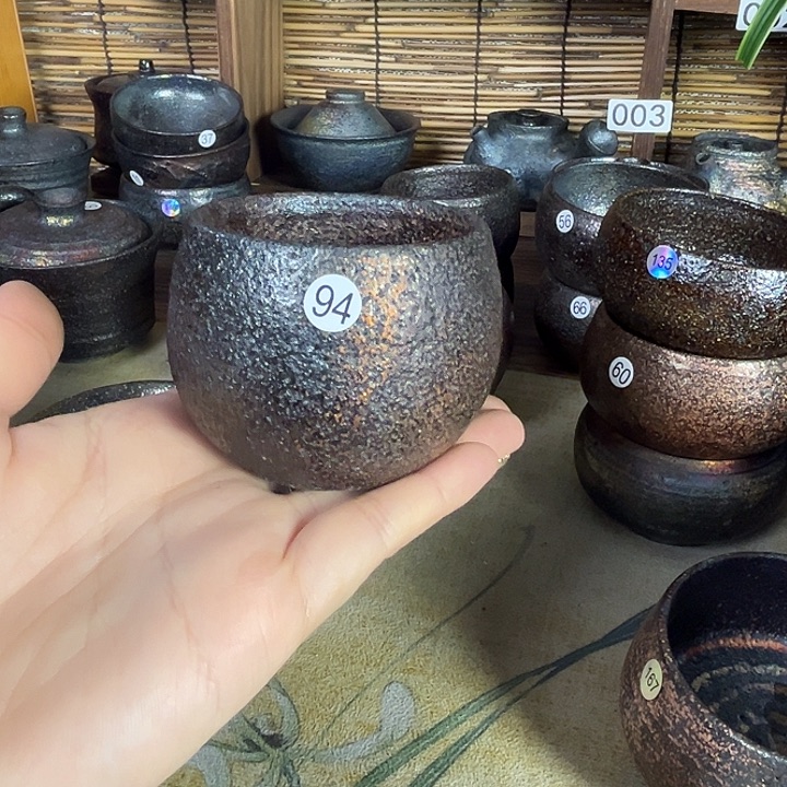 演***玲荥经黑砂杯子一个