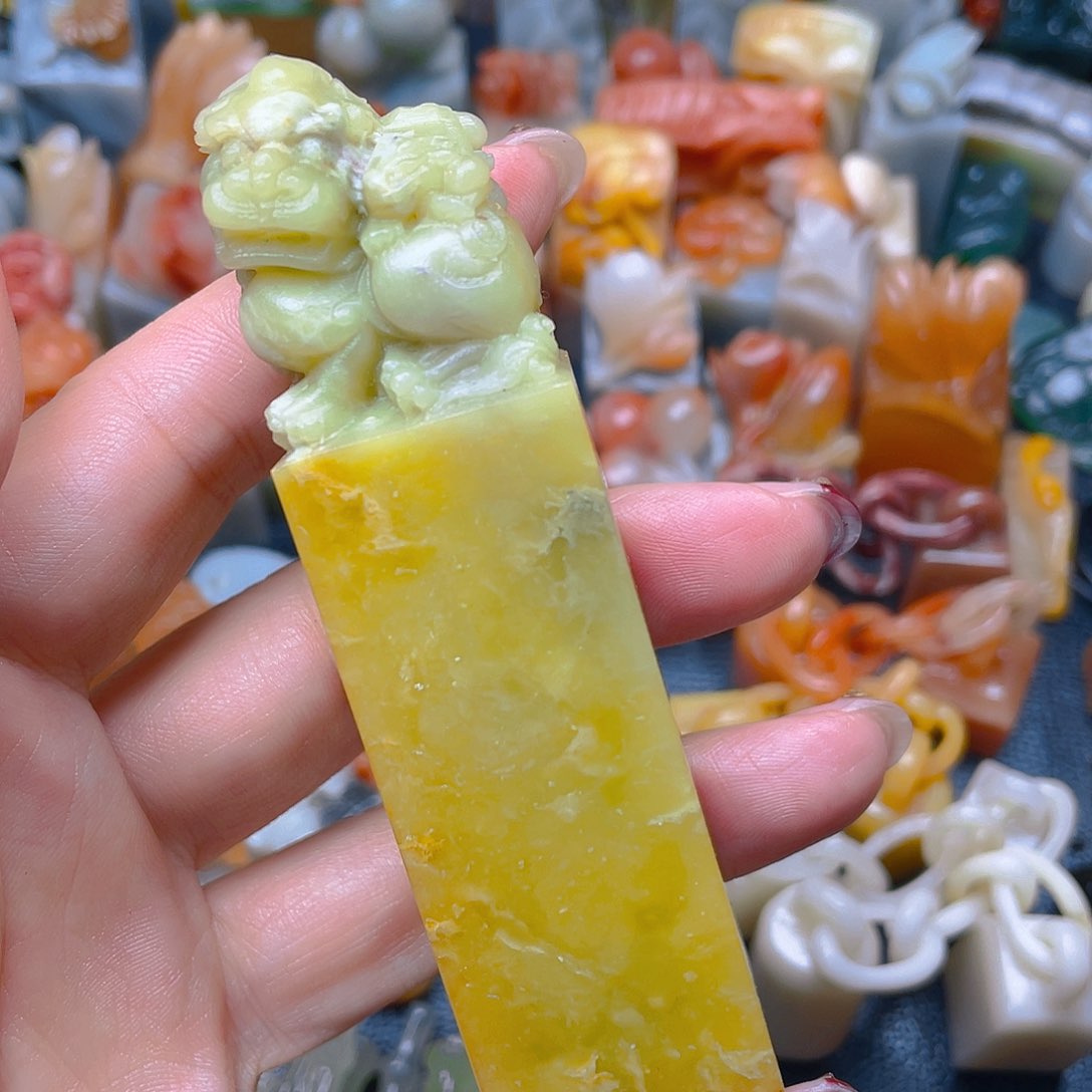 青田石印石菜花黄