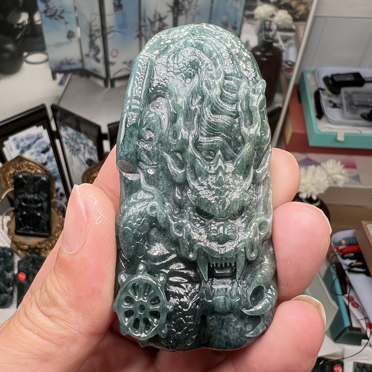纯天然A货翡翠《龙牌》挂件