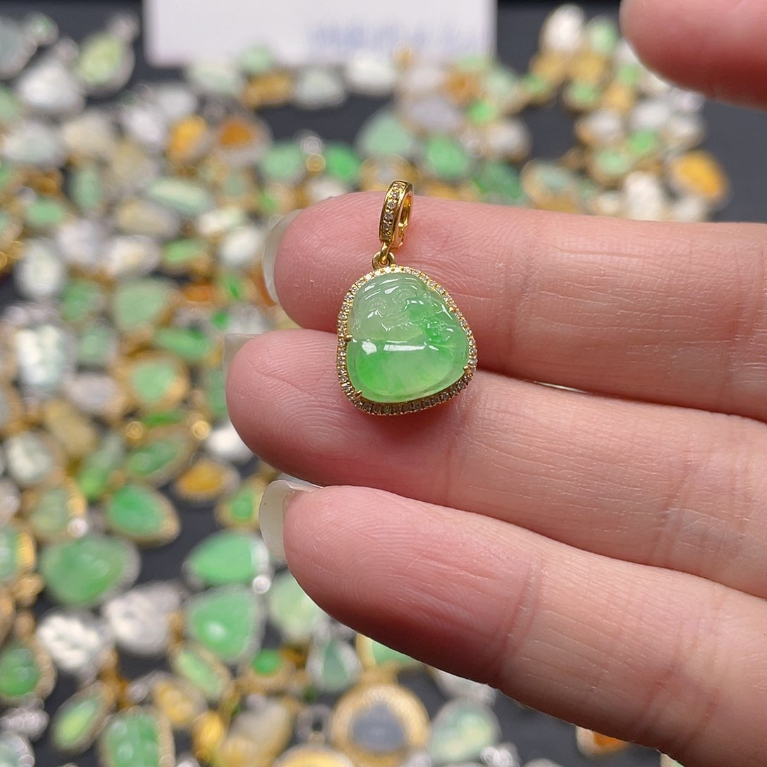 翡翠颈饰18K金镶嵌珺*天然翡翠18kA货