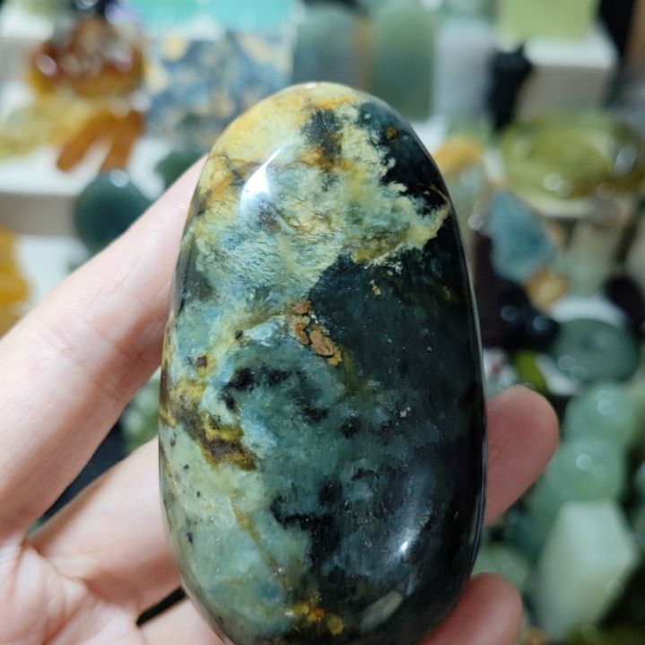 岫玉未镶嵌手把件款式