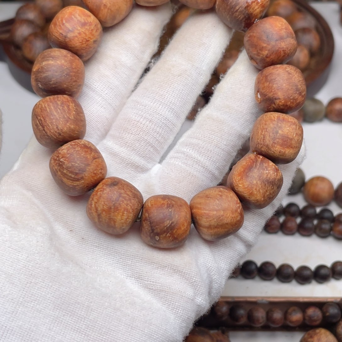 贡木喜***烟定制产品1516老型高货