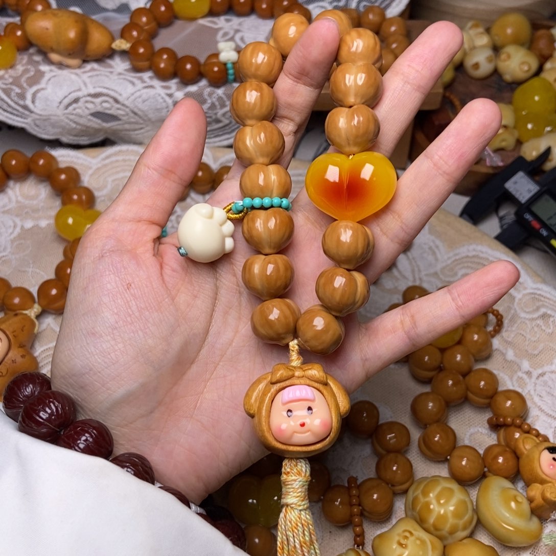 猴头核桃吊坠纹理屁桃卡15