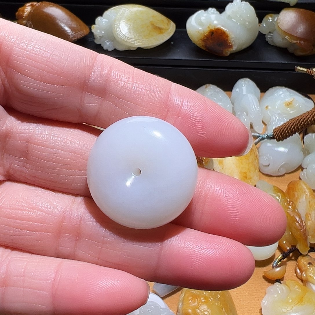 和田玉颈饰未镶嵌方****生