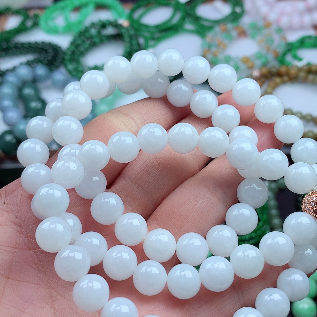 翡翠颈饰未镶嵌项链