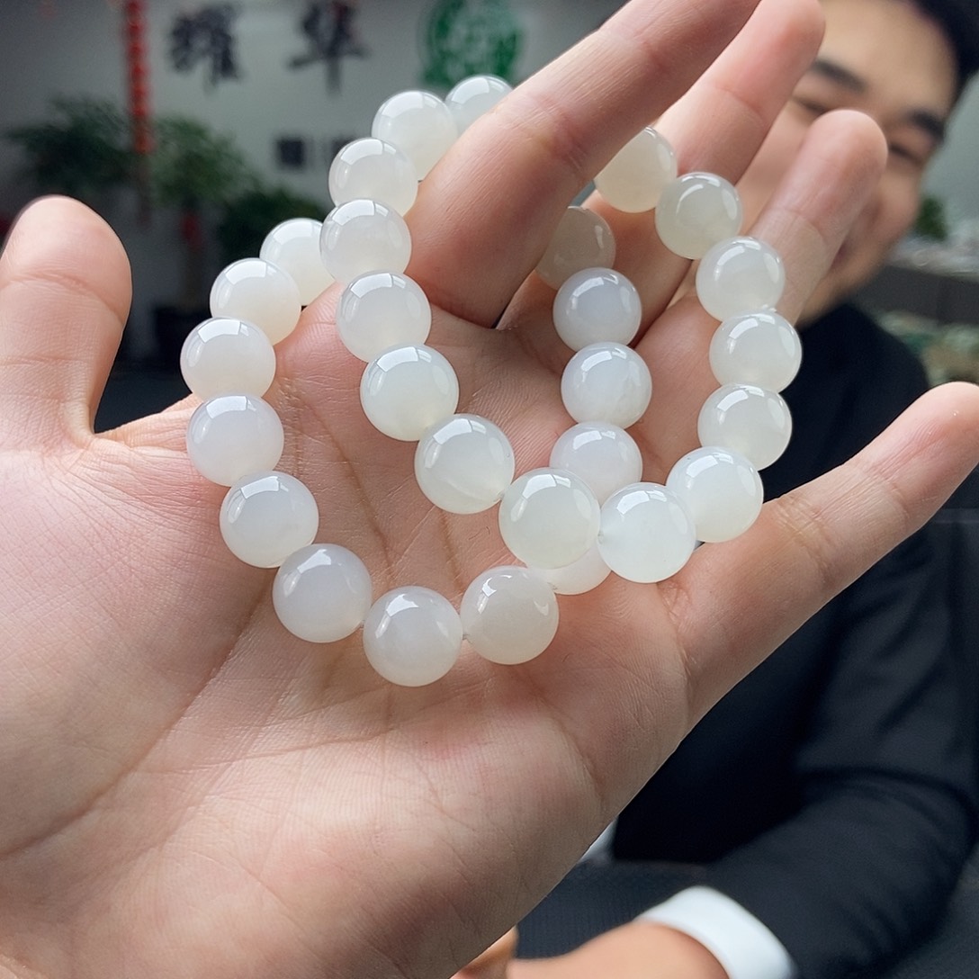 和田玉颜色多样性发拍一发一未镶嵌