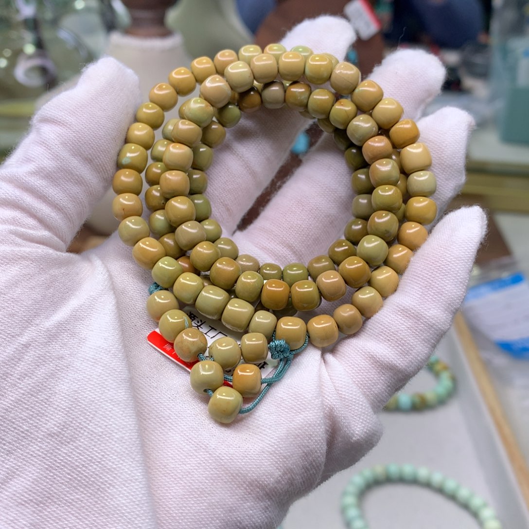 绿松石配饰未镶嵌