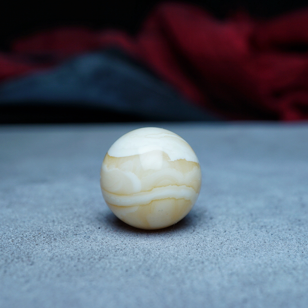 【段掌柜·18.6mm一线天妖花石膏瓷白款】天然原矿琥珀蜜蜡圆珠