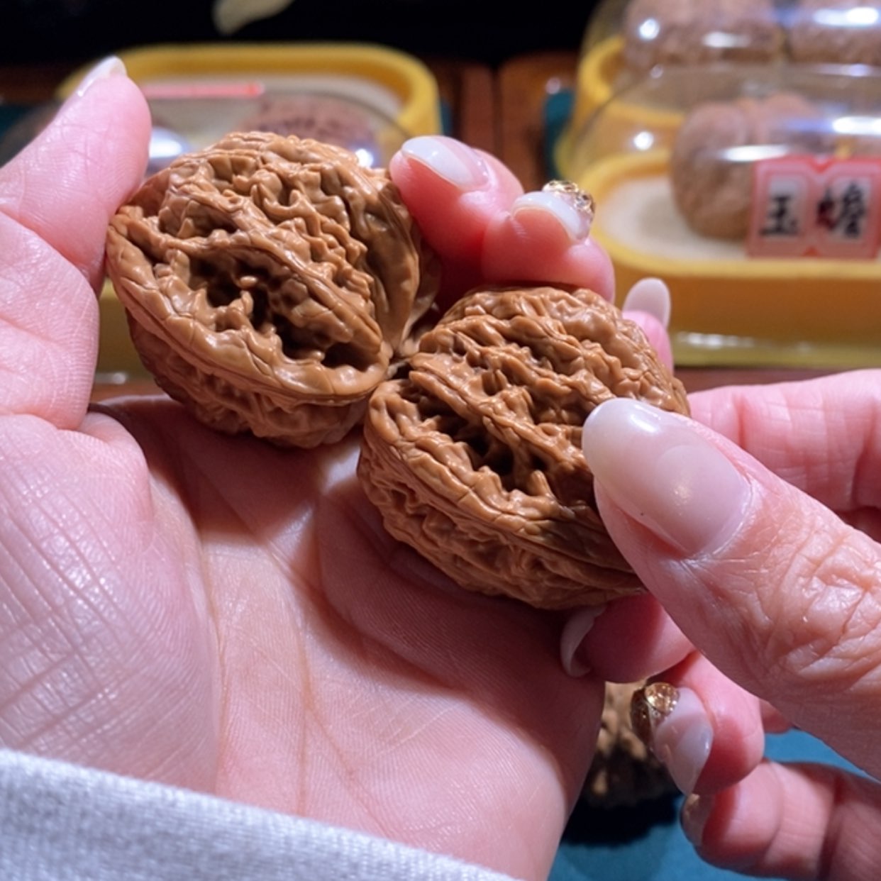 【闪购商品】文玩核桃吊坠北**?虎头王