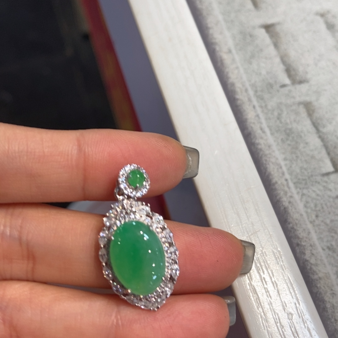 翡翠银S925镶嵌吊坠(不含链)天然缅甸