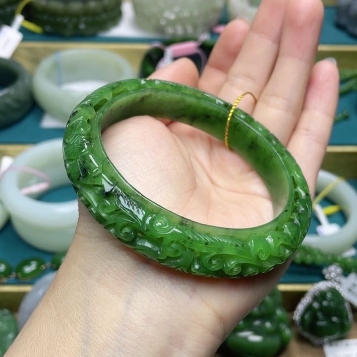 和田玉手镯62圈口 编号54未镶嵌