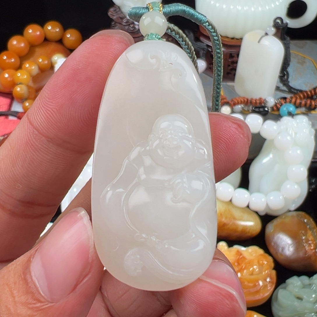 和田玉未镶嵌颈饰