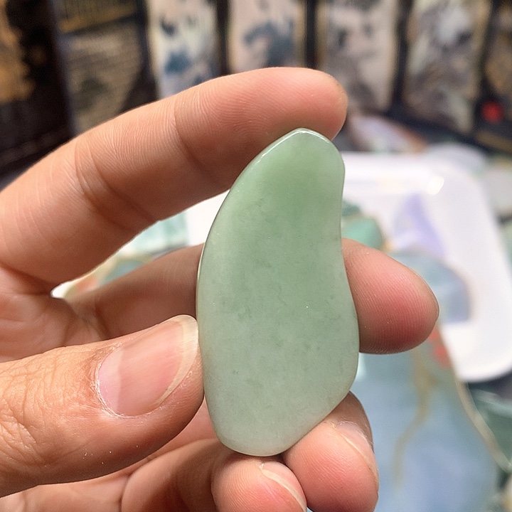 翡翠耳饰未镶嵌天然翡翠