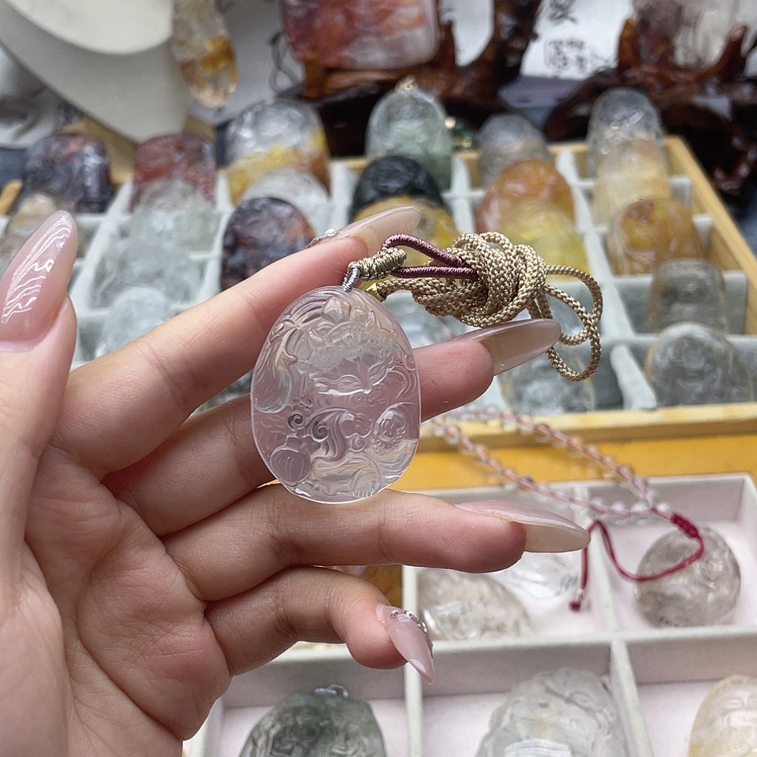 颈饰未镶嵌水晶天然