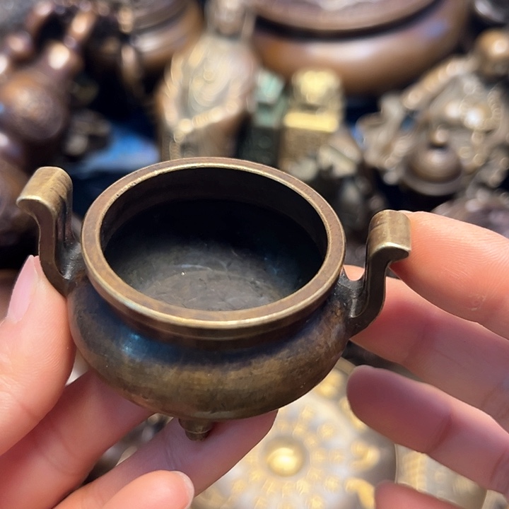 铜器摆件老王直播间