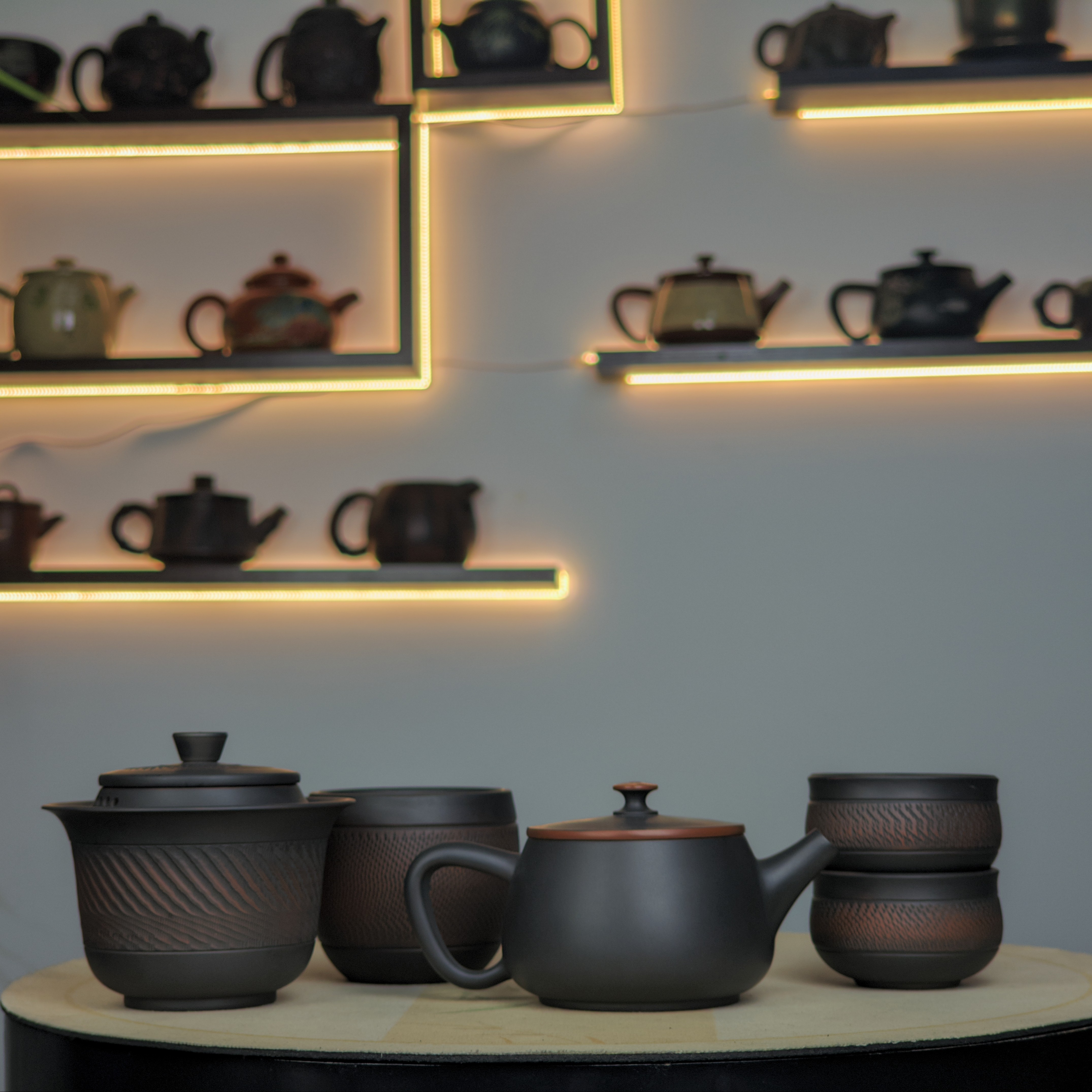 《建水紫陶》鸿运当头200cc汉瓦壶云南建水紫陶茶具