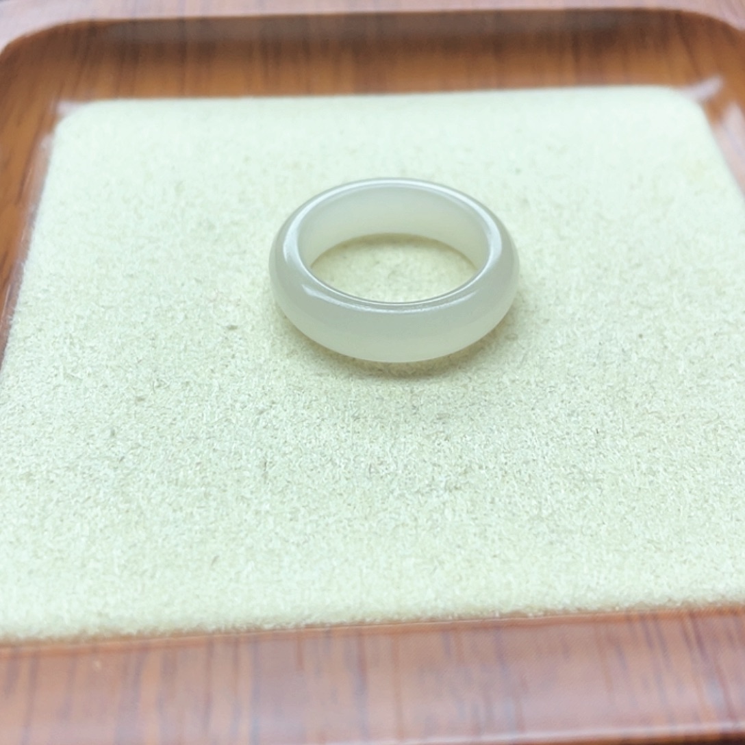 和田玉戒指未镶嵌星**子藕粉17mm