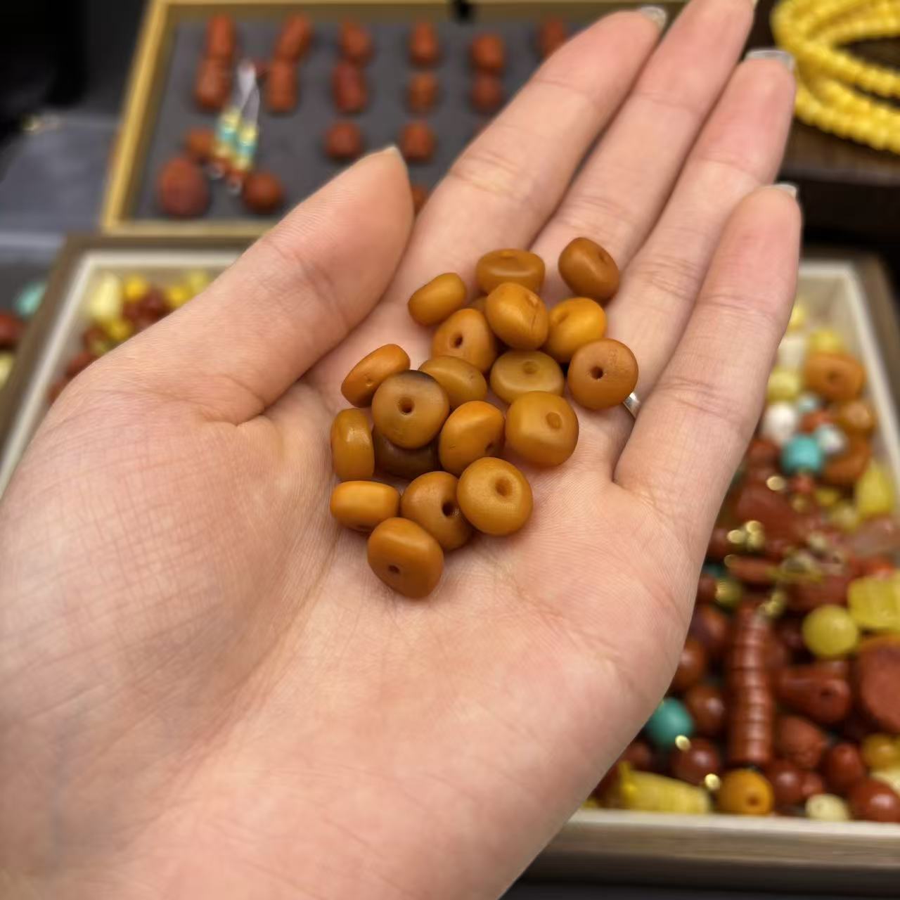 天然橘皮老蜡风化纹藏扣10mm（多样性发货）