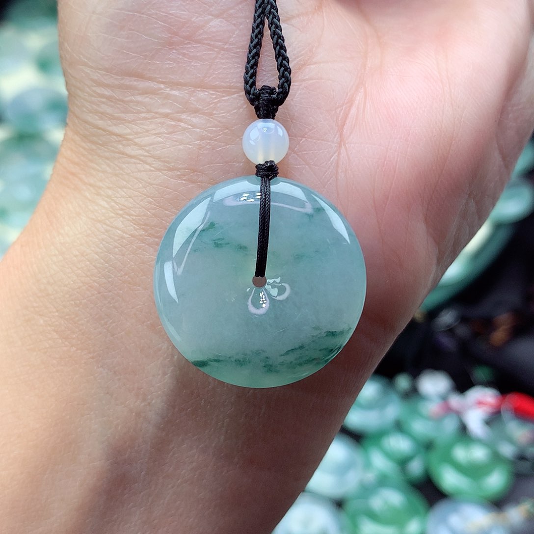 翡翠颈饰未镶嵌尺寸23.9/5.9