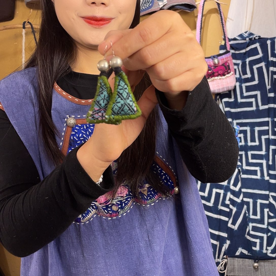 织绣手工制作工艺耳环