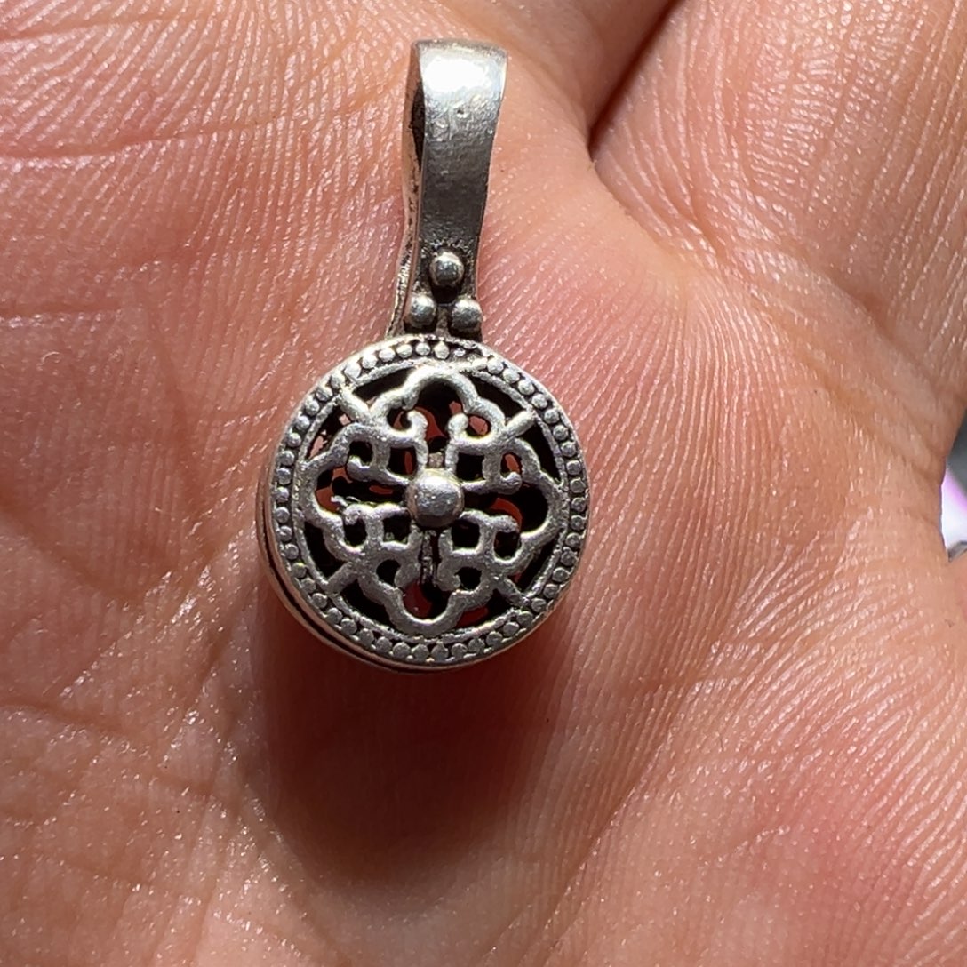 玻璃颈饰墨白藏传出品19