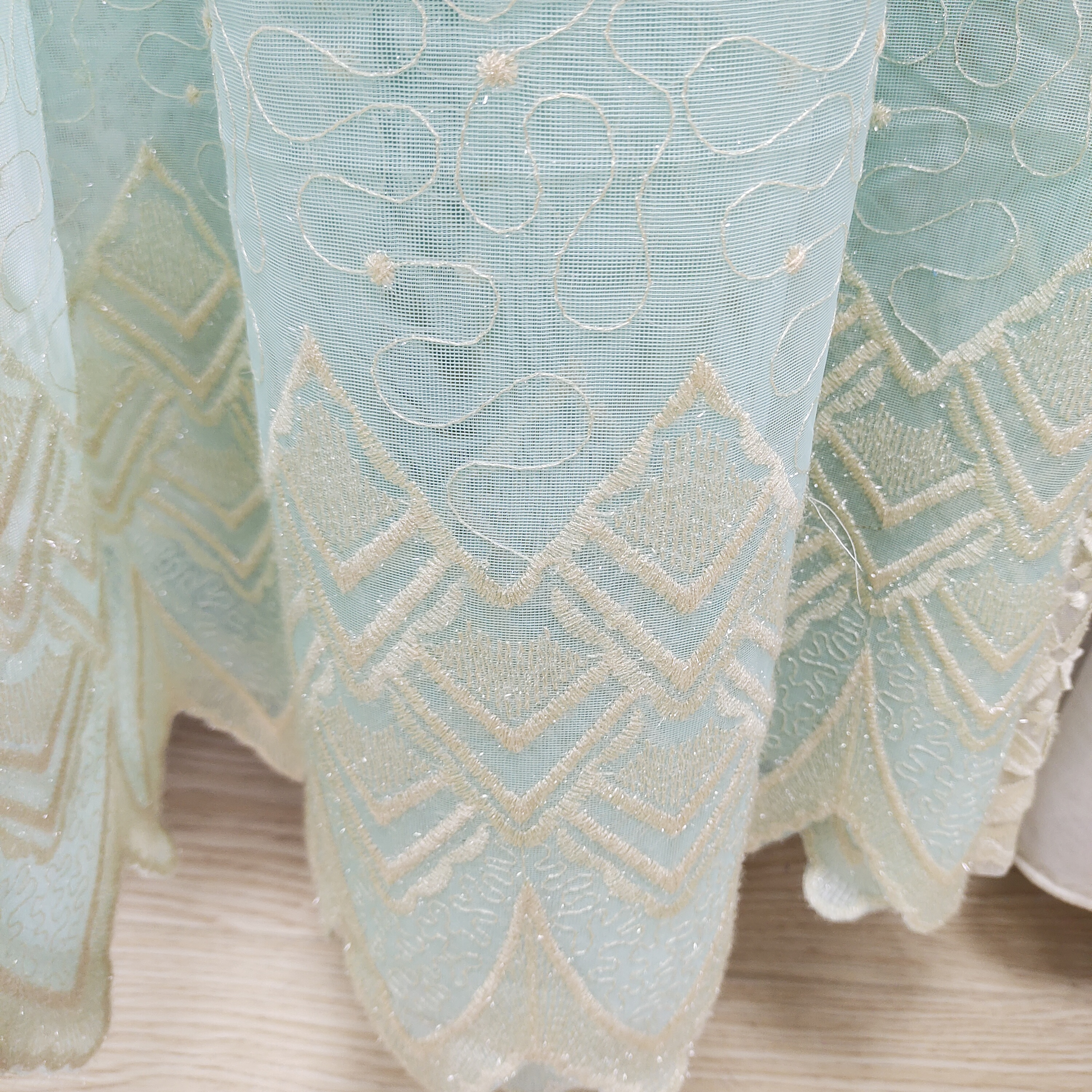 1631浅蓝色刺绣纱帘宽5米高度2.75米挂钩款