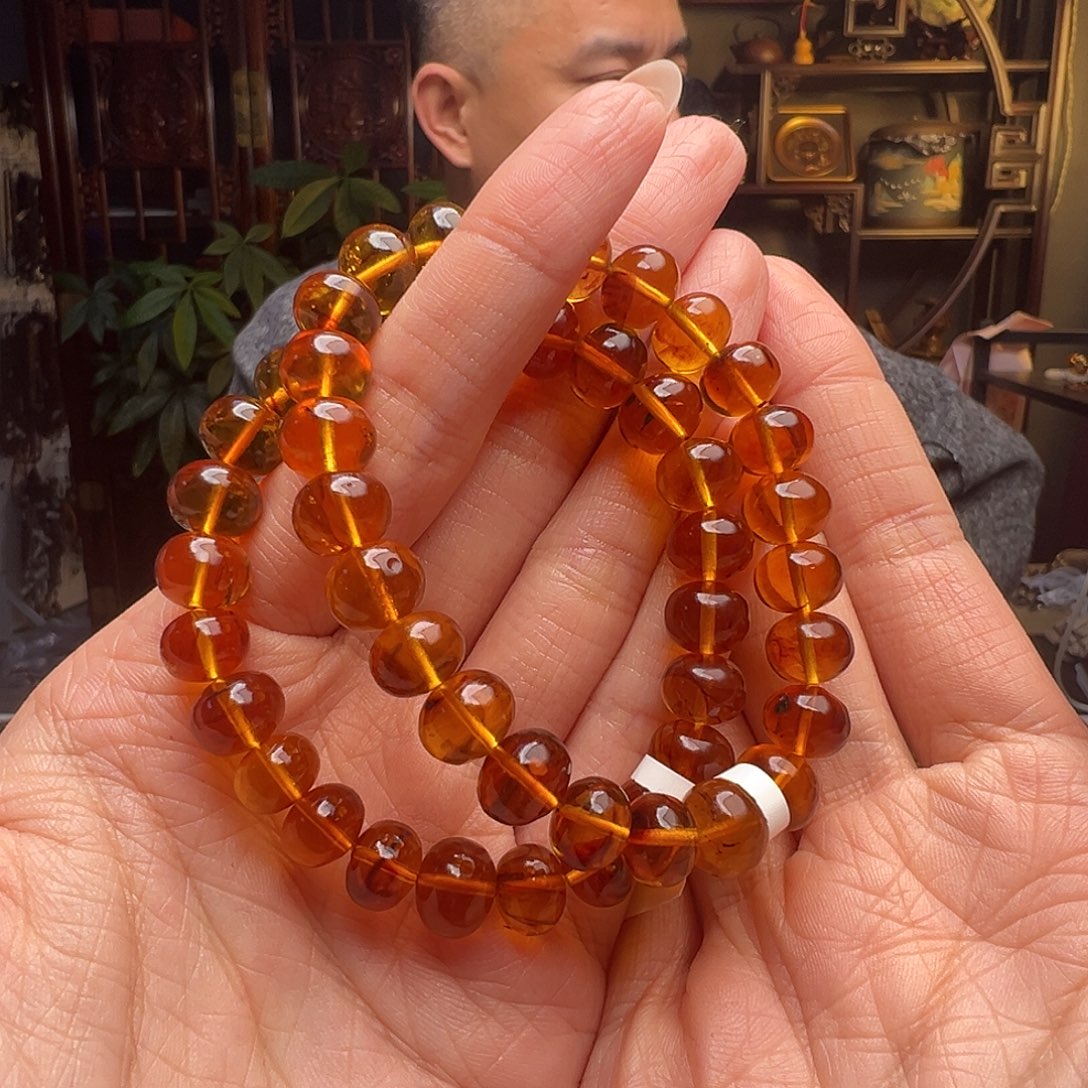 琥珀未镶嵌裸石抚顺琥珀10758九多样性发其一